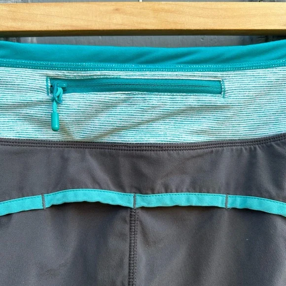 Lululemon Groovy Run Short, size 8 - Picture 8 of 13